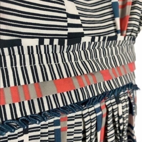 BCBGMAXAZRIA Babydoll Sleeveless Top Small - Picture 5 of 9